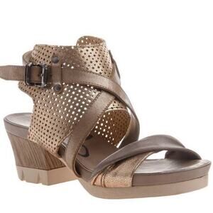 OTBT Take Off Desert Neutral Leather Chunky Comfort Sandal Size 7.5 Boho Glam